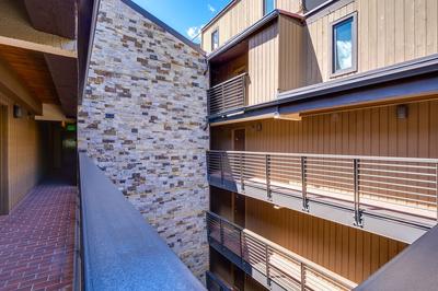 Vail Top-floor Condo w/ Deck & Mountain Views!