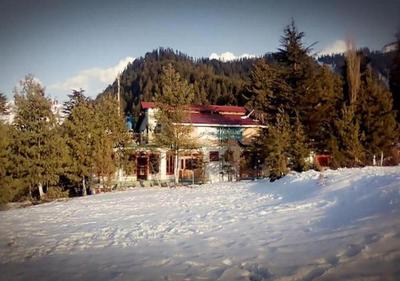 Tourist Inn Hotel Shogran