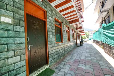 FabHotel Chand Palace