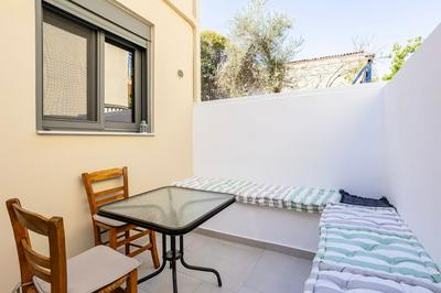 Azure Seaside Retreat in the Heart of Petalidi