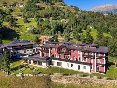 Hotel Vioz - Family Hotel & Apartments