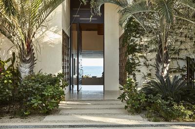 Chileno Bay Resort & Residences, Auberge Collection