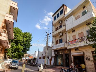 OYO 19450 The Kamdhenu Inn