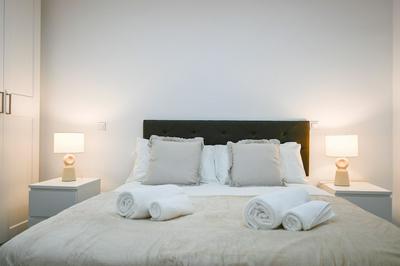 M Sen1692 Amplio Apartamento con Balc n en Calle