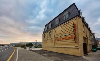 Renessans Hotel Baku