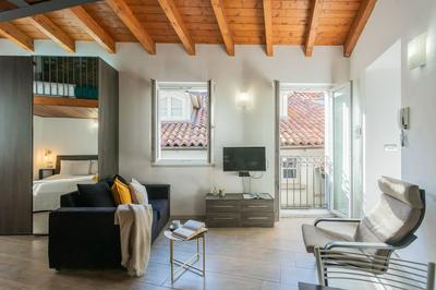 Domus 4 in Como in Como