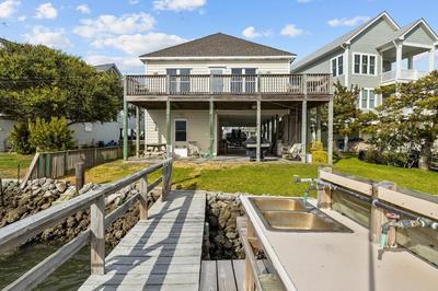 One More Drift 4 Bedroom Home by RedAwning