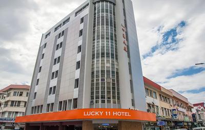 Lucky 11 Hotel