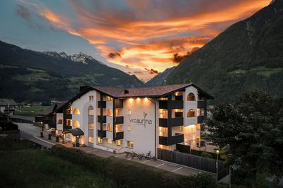 Vitaurina Royal Hotel