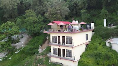Goroomgo Kaafal Homestay Mussoorie