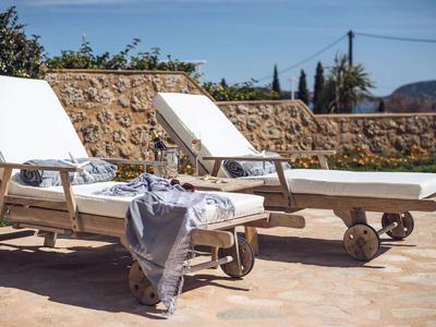 Beautiful Villa Near Sea in Peloponnese