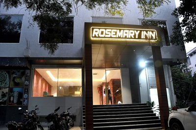 HOTEL ROSEMARY INN