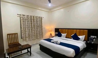 Fabhotel Abhinanandan Palace