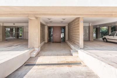Outstanding 2BR Apartment in Cholargos
