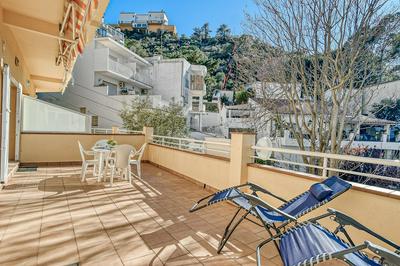 Apartment in Roses With Waterfront Views