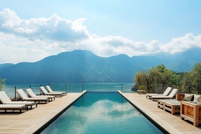 Carefree Retreat With Panoramic Views of Lake Como