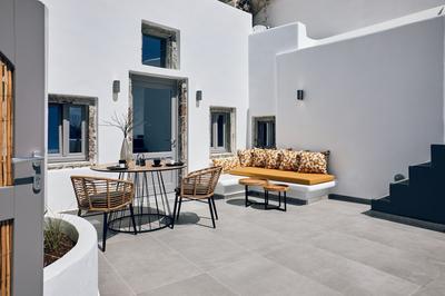 Allure Breeze Suites