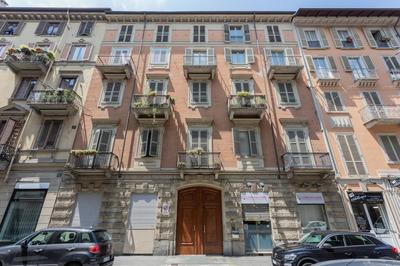Massena Modern Apartment by Wonderful Italy