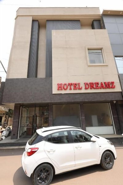 HOTEL DREAMZ
