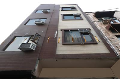 OYO 35497 Hotel Kapoor Residency