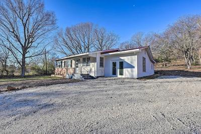 Fayetteville Vacation Rental - 2 Mi to Dtwn!