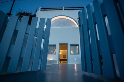 Sun Angelos Oia - Luxury Cave Suites