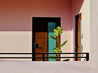  Room 10: Cozy Urban Hideaway in Arts District