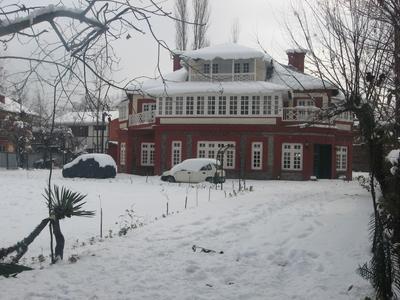 Colonel's Retreat Kashmir