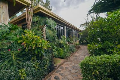 Falcon Heights Hotel