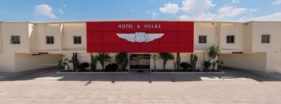 Hotel & Villas HANGAR