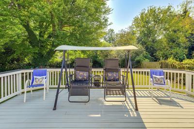 Richmond Home w/ Deck: 1 Mi to Richmond Raceway!