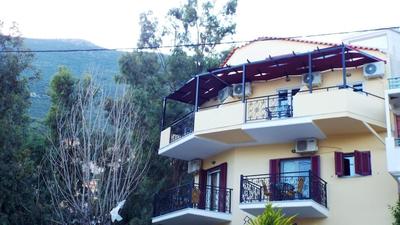 Argo Maisonettes & Suites