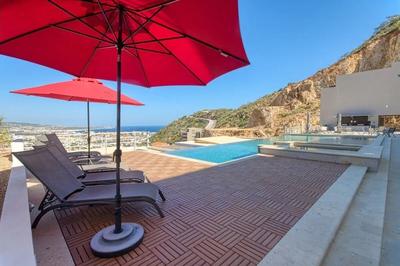 Condo Dre by TRVL2HM