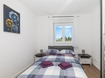 Elegant Kastel Novi Apartment With Sea View Balcony