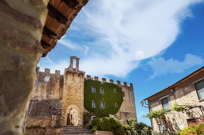 Castello di Cisterna Umbria