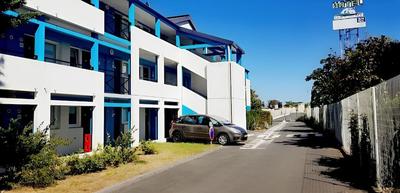 Kyriad Direct Poitiers - Gare du Futuroscope