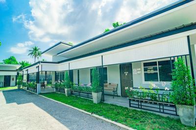 OYO 533 Runya Poolvilla