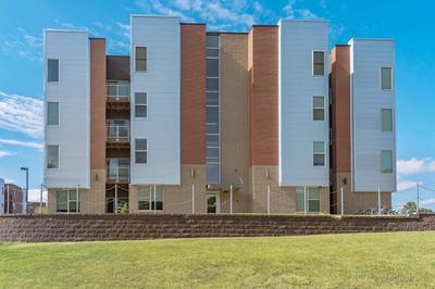 Spacious 2BR Suite W/patio Near Iowa State