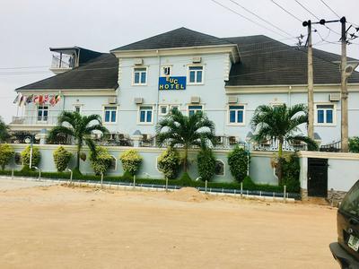 Euc Demodern Hotel & Suites