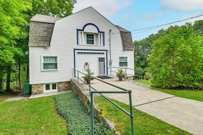 Cozy Wolfeboro Home w/ Private Deck: 1 Mi to Lake!