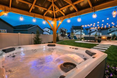 Spa Nights Game Room Fun Luxe 5BR Sleeps 17