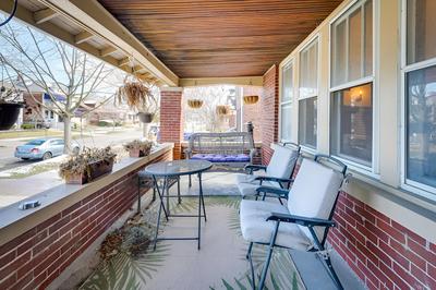 Renovated Victorian House ~ 7 Miles to Downtown!