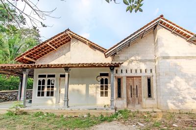 Hotel O Agus Kostel SyariahNearWisata Agro Jollong