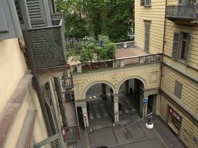 B&B Central Station