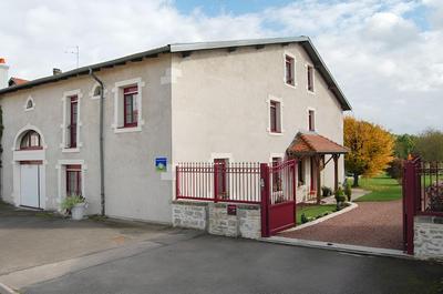 Au Caprice de L'Atre