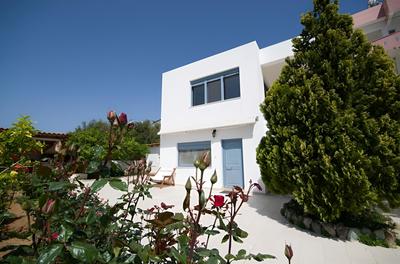 Family Holidays House Koutsouras by GHH