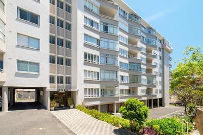 Central Elegant Holiday Rental Between the Points