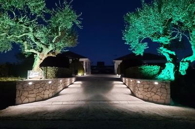 Madini Luxury Villa With Private Pool