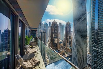 LUX The Marina Gate Sea View Suite