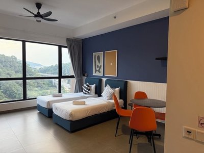 Mossaz Suites Walk to Empire City Mall